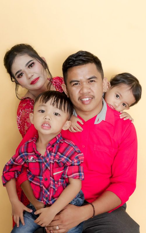 BAPAK JOSHUA-MAMA JOSHUA9