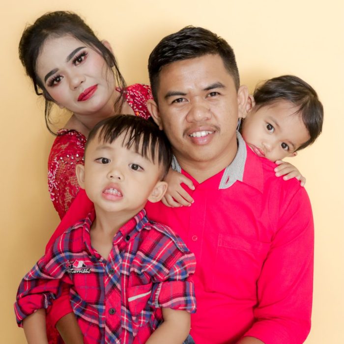 BAPAK JOSHUA-MAMA JOSHUA9