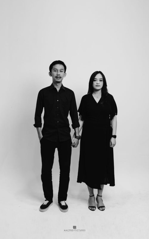 Bawah tulisan whises elsa yogi