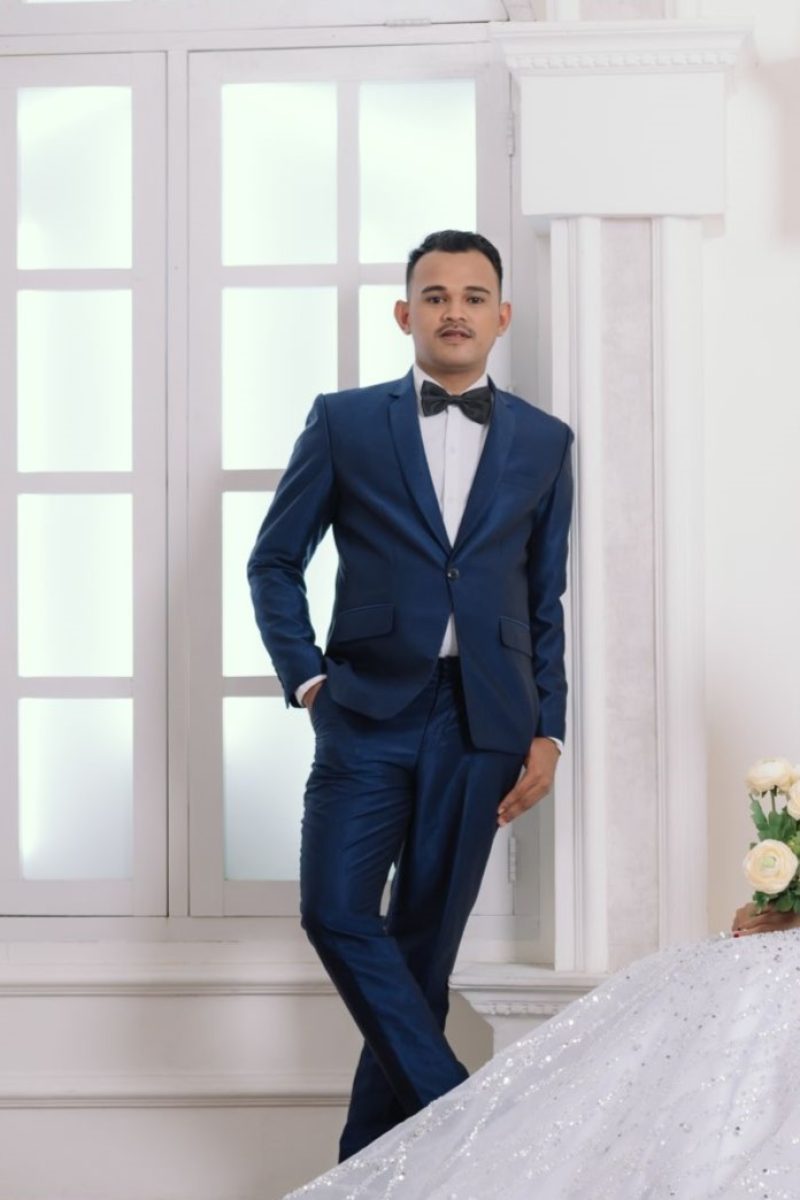 GROOM BRIDE EGLON SARI 1