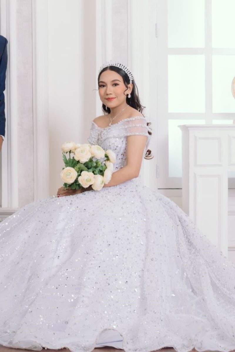 GROOM BRIDE EGLON SARI